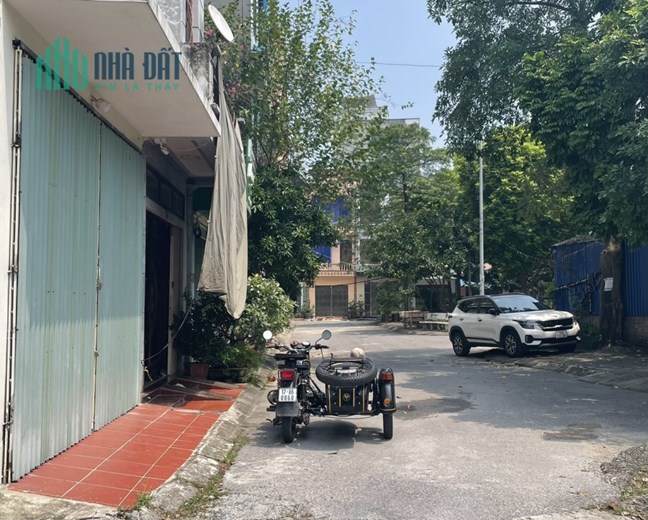 Bán đất - Tặng nhà