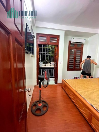 ĐI ĐÂU NỮA!!! Nhỏ tiền có võ khu Yên Hòa, Cầu Giấy, 41m2  Nhỉnh 6 Tỷ mà thôi