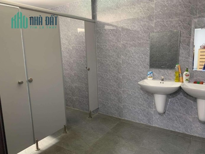 CẦN CHO THUÊ VĂN PHÒNG TẦNG 2 RỘNG 300M2 TẠI 16 CHÍNH HỮU - SƠN TRÀ - ĐÀ NẴNG