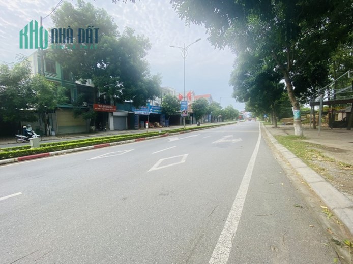 Bán 6850m2 đất thương mại dịch vụ Trung Nguyên, Yên Lạc gần cổng chào Yên Lạc