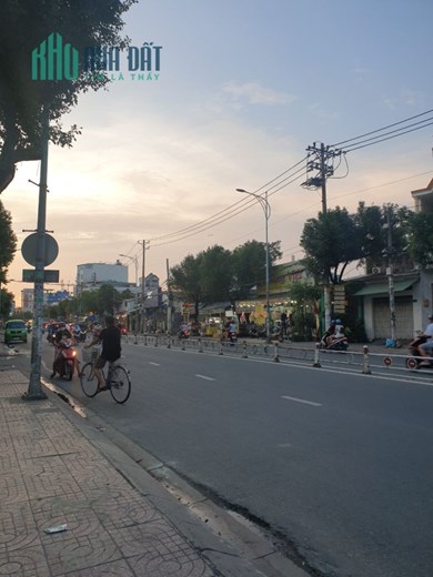 NGAY 4 XÃ - GẦN MT HƯƠNG LỘ 2 - 58M2 - 3 PHÒNG NGỦ - NHỈNH 3 TỶ TL
