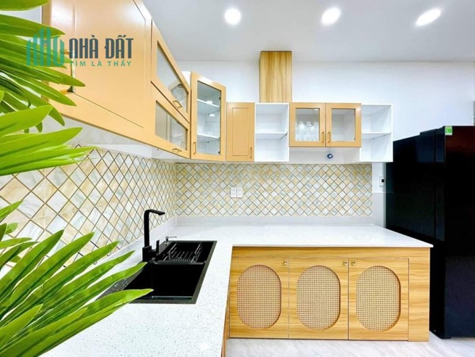 Bán Em Siêu Phẩm Dương Quảng Hàm Gò Vấp 3 Tầng Hẻm Xe Hơi 5 Tỷ 7