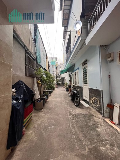 NHÀ ĐOÀN VĂN BƠ, Q.4, HẼM 3M, 24.2M2, 3 TẦNG, 3.5 TỶ.