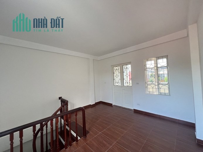 Bán nhà Lạc Long Quân, Cầu Giấy. 38mx4; giá 5 tỷ 25. Phương