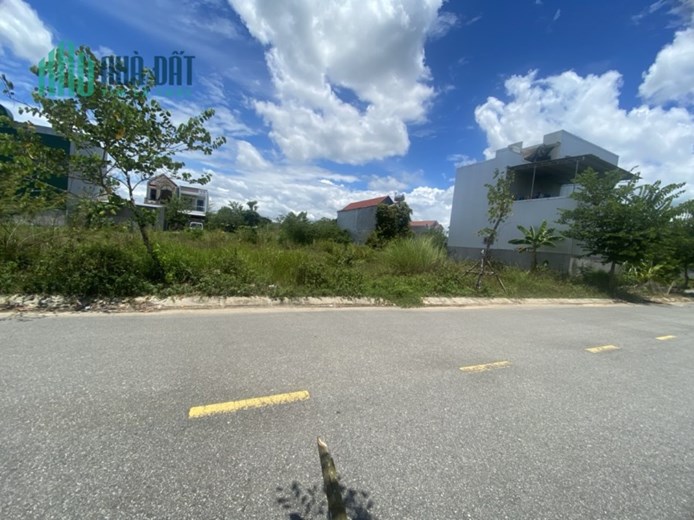 CHÍNH CHỦ CẦN BÁN LÔ ĐẤT Ở THỊ TRẤN CHỢ CHÙA – HUYỆN NGĨA HÀNH  - TỈNH QUẢNG NGÃI.