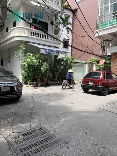 HÀNG HOT HÔM NAY-NGÕ379 ĐỘI CẤN-53m-4 tầng-MT4.5m-CÓ 6.5 tỷ