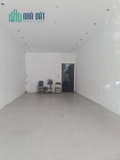 Cho thuê nhà 3 tầng tại Phố Mê Linh, Vĩnh Yên, Vĩnh Phúc.90m2, giá 20tr/tháng.