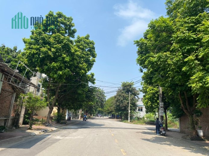 Bán đất mặt đường Mạc Đĩnh Chi, Hội Hợp, Vĩnh Yên Diện tích : 100m2, Giá : 1,8x tỷ