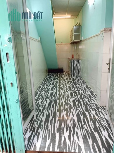 Nhà nhỏ 3 tầng hẻm thẳng đường Nguyễn Duy P9Q8 - Giá 1.5 Tỷ