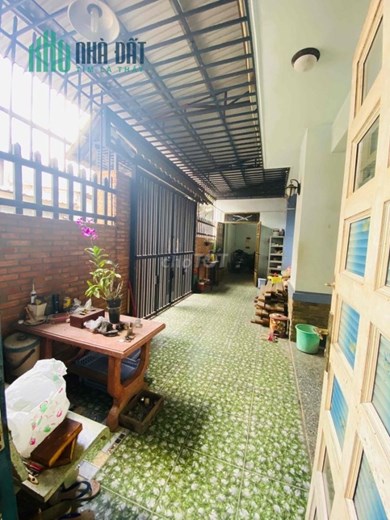 Nhà chính chủ cần tìm chủ mới. Nhà SHR 1 trệt 2 lầu, khu Trung Chánh, Hóc Môn