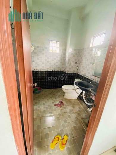 Nhà chính chủ cần tìm chủ mới. Nhà SHR 1 trệt 2 lầu, khu Trung Chánh, Hóc Môn