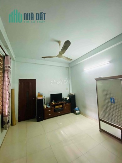 Nhà chính chủ cần tìm chủ mới. Nhà SHR 1 trệt 2 lầu, khu Trung Chánh, Hóc Môn