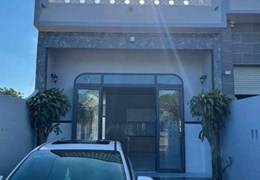bán nhà mặt tiền đường phạm văn hy trung tâm đất đỏ