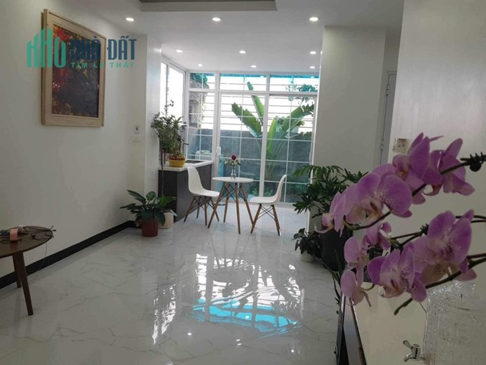Em cần bán căn hộ cc HH linh đàm 66 mét 2 ngủ giá 1tỷ 480tr
