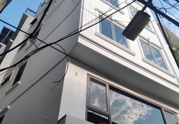 Bán nhà phố Linh Lang, ô tô vào nhà, lô góc 3 mặt đường, 50m mặt tiền 5m x 4 t giá 12,8 tỷ
