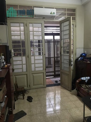 Bán nhà đẹp 4 Tầng kiên cố Quận 8, nội thất đầy đủ, giếng trời cực thoáng mát, liền kề Quận 1