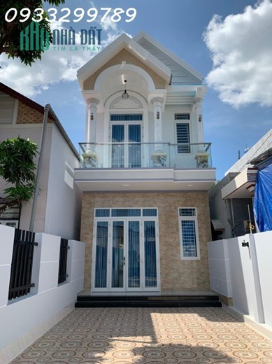 NHÀ 1 Lầu MẶT TIỀN thủ dầu môt dt 130 giá chỉ 3 ty320 lh chính chủ 0933299789 mới 100%