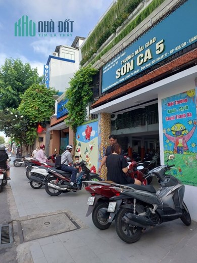 Nhà Phú Nhuận, Thích Quảng Đức, 30m2, 3 tầng mới tinh, vào ở ngay