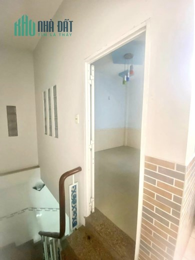 CHO THUÊ nhà 3 tầng Trường Chinh Tân Bình – Giá thuê 16 triệu/tháng 5PN gần chợ Hoàng Hoa Thám