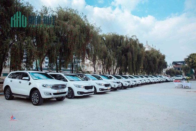 XE DỊCH VỤ DU LỊCH THAM QUAN ĐÀ LẠT ==> CHUYÊN ĐƯA ĐÓN SÂN BAY LIÊN KHƯƠNG <==> ĐÀ LẠT,  LH: