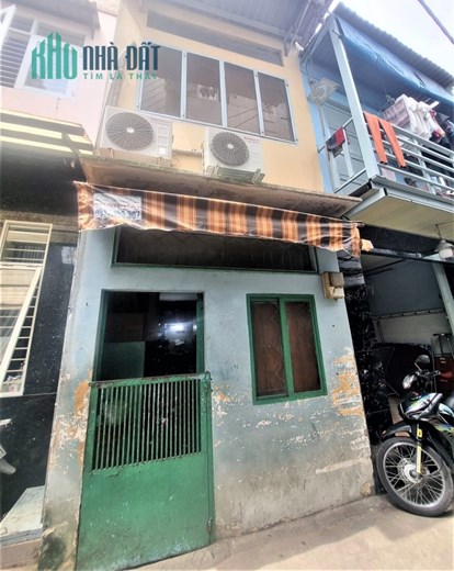 Bán nhà 2 tầng 2PN, 18m2 shr, Lạc Long Quân, Quận 11, sát Đầm Sen, chỉ 2.18 tỷ TL
