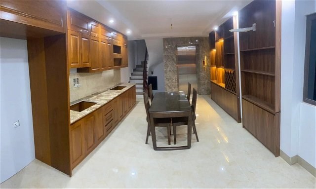 Bán  Nhà ngõ 48  Ngô Gia Long Biên  Tự 52m2x6tx4m giá  8.8 tỷ có gara