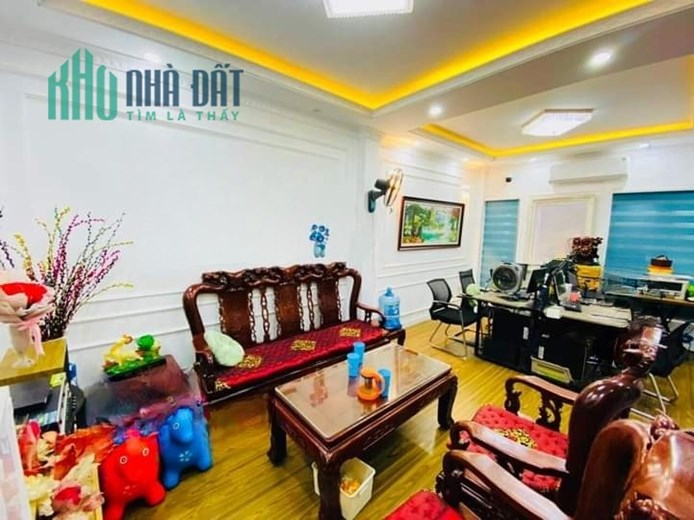 Nhà đẹp Xuân Thủy Cầu Giấy gần phố, ở ngay 5 tầng, Mt 5m giá 6.6 tỷ 0343564283