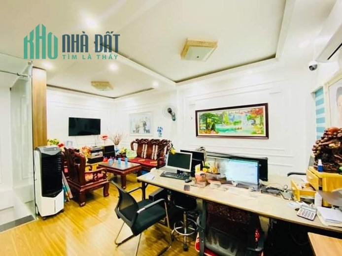 Nhà đẹp Xuân Thủy Cầu Giấy gần phố, ở ngay 5 tầng, Mt 5m giá 6.6 tỷ 0343564283