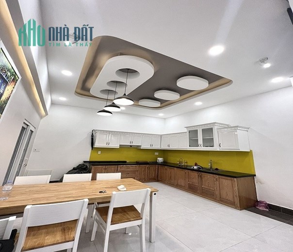 Hẻm 6m Trường Sa, P13, Phú Nhuận, 62m2, 4 tầng, tặng nội thất xin sò.