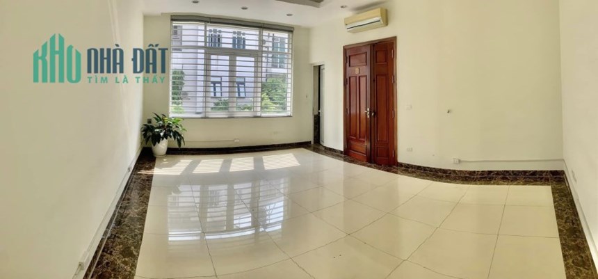 Cho thuê sàn văn phòng tầng 2 tại phố lớn Vũ Phạm Hàm - Cầu Giấy.