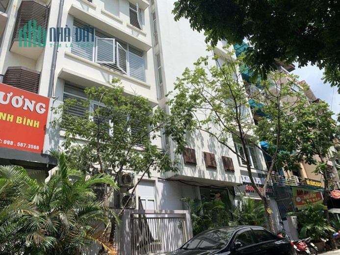 Cho thuê sàn văn phòng tầng 2 tại phố lớn Vũ Phạm Hàm - Cầu Giấy.