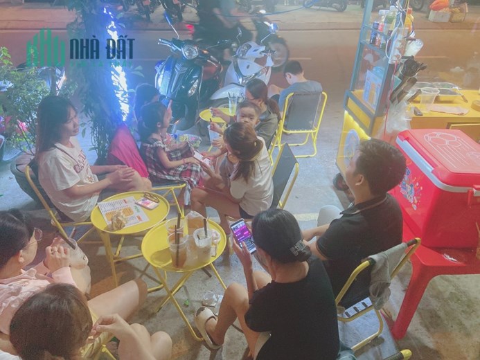 CẦN SANG NHƯỢNG LẠI MẶT BẰNG KINH DOANH ĐỊA CHỈ; 82 Đường 11 Cư Xa Đài Ra Đa , P13, Quận 6, HCM