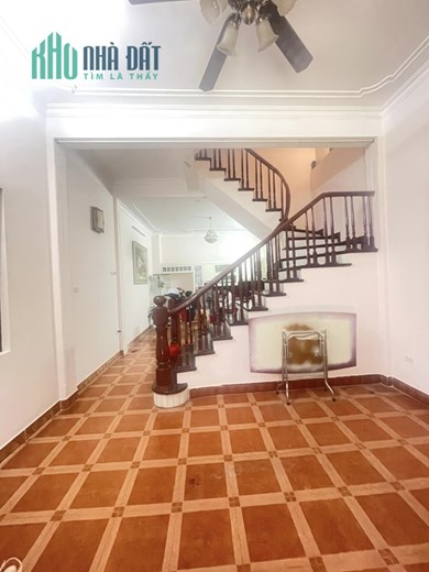 CC BÁN NHÀ MINH KHAI 42M2- 4T Ô TÔ 20M Ở LUÔN GIÁ CHỈ 3T TỶ 6