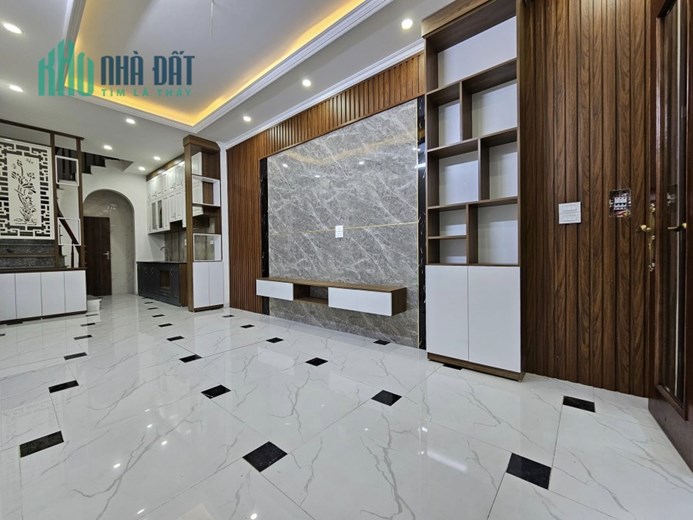 NHÀ BẠCH MAI, GẦN 3 TRƯỜNG ĐẠI HỌC, GIÁP CÁC PHỐ CỔ TRUNG TÂM, TẦM TIỀN NGÀN KHÁCH #31M 5TẦNG #3TỶ8