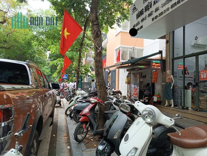 NHÀ ĐẸP CHO THUÊ CỬA HÀNG MẶT PHỐ HÀM LONG, 60M