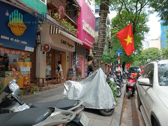 NHÀ ĐẸP CHO THUÊ CỬA HÀNG MẶT PHỐ HÀM LONG, 60M