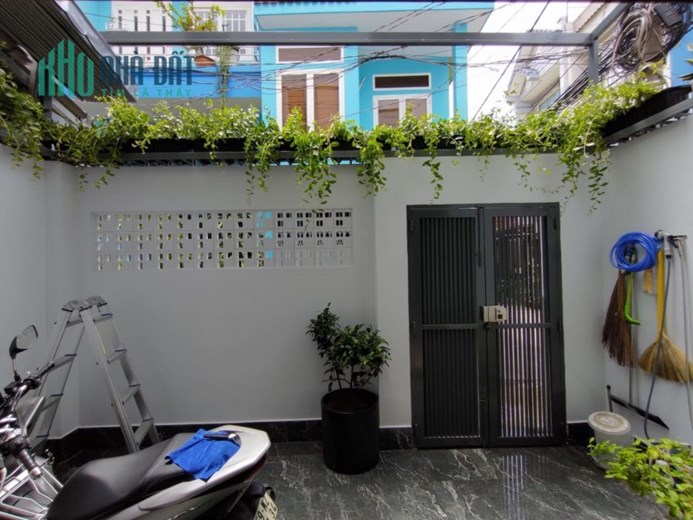 Bán nhà Lô góc HXH Lê Văn Quới 62m2 2 tầng mới đẹp chỉ 5,2 tỷ TL.