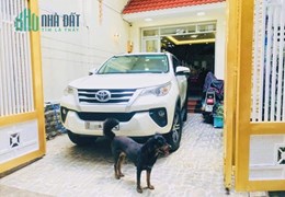 BÁN NHÀ TÂN BÌNH GIÁP PHÚ NHUẬN - HẺM XE HƠI VÔ NHÀ, SÁT MẶT TIỀN - NỘI THẤT NHẬP KHẨU - DT 100M2-