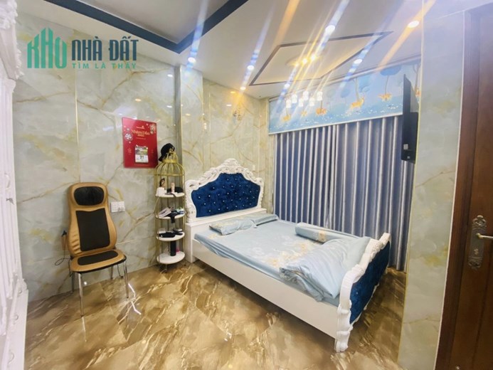 MẶT TIỀN MINI NGUYỄN PHÚC NGUYÊN 5 TẦNG 6X6 KHU HIẾM Q3. GIÁ 12.8 TỶ