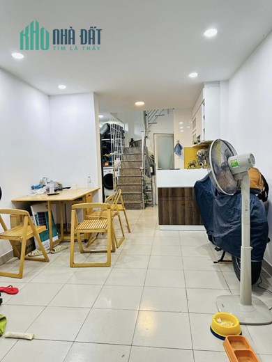 NHÀ LÊ VĂN SỸ 31M2- 3.4X9.3 - HẺM 3M - 3 TẦNG BTCT - AN NINH - CHỈ NHỈNH 4 TỶ