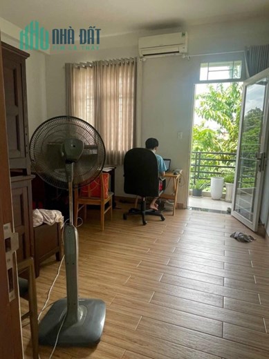Bán nhà 3 Tầng đường Linh Trung, Linh Trung, Thủ Đức. dt 71 m² Giá 6,8 Tỷ