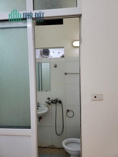 Cho thuê tầng 1 chung cư Dịch Vong Cầu Giấy  95m2 2 ngủ 2WC