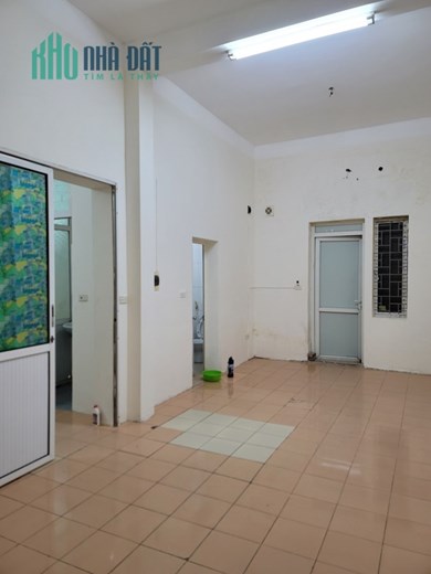 Cho thuê tầng 1 chung cư Dịch Vong Cầu Giấy  95m2 2 ngủ 2WC