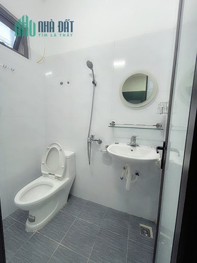 Bán nhà phố Vũ Trọng Khánh - Lạch Tray 56m 4 tầng GIÁ 3.3 tỉ ngõ cực nông