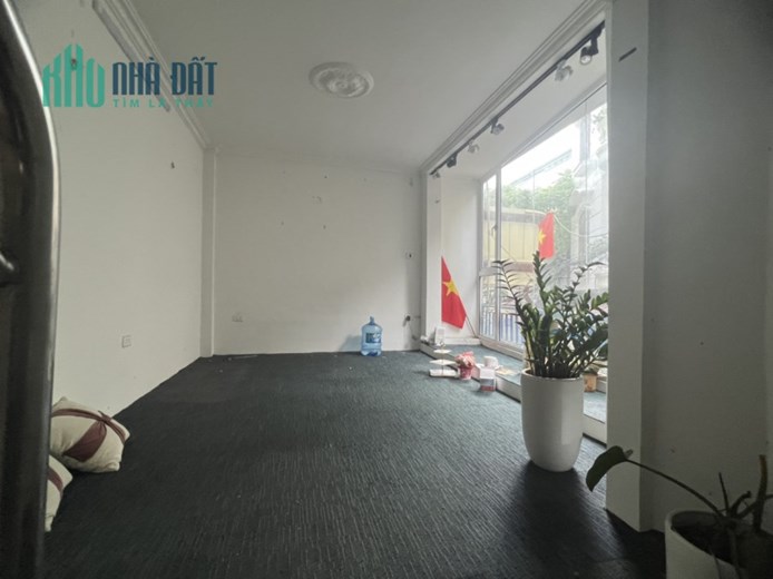 Cho thuê nhà riêng tại Hoàng Hoa Thám Tây Hồ 20m2