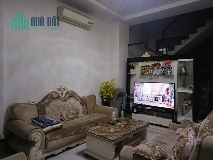Bán nhà mặt tiền KDC Trung Sơn Bình Hưng Bình Chánh 100m2 6 tầng Giá: 18.5 tỷ