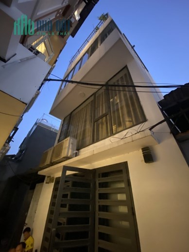 Bán nhà 4 tầng Thạch Bàn,Long Biên,36m2 ,Mt 4.4m giá tốt nhỉnh 2 tỷ
