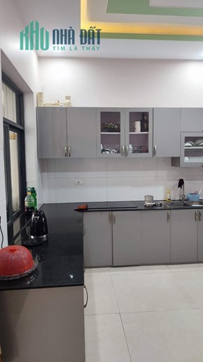 Bán biệt thự gần đường Tô Ngọc Vân Tam Phú 126m ngang 5 x 27, khu dân trí cao