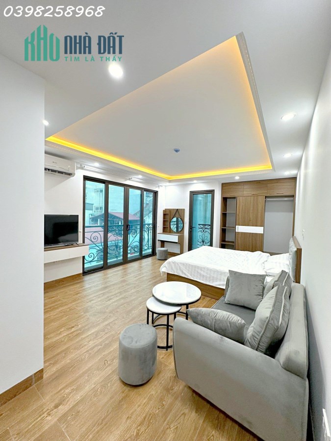 BÁN NHÀ CẦU GIẤY, 100m2x 7T, MT7.6m, Ô TÔ ĐỖ TRONG NHÀ, LÔ GÓC, KINH DOANH, CHỈ NHỈNH 33 TỶ