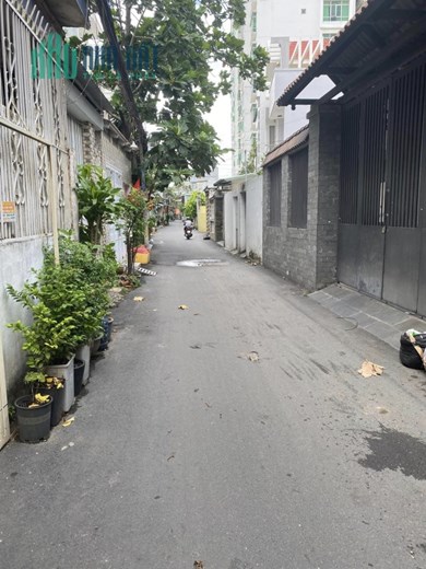 NHÀ KHU KIỀU ĐÀM, XE HƠI VÀO NHÀ, 4.2X18M, 2 TẦNG, GIÁ 6.X TỶ